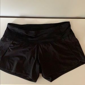 LULU shorts!